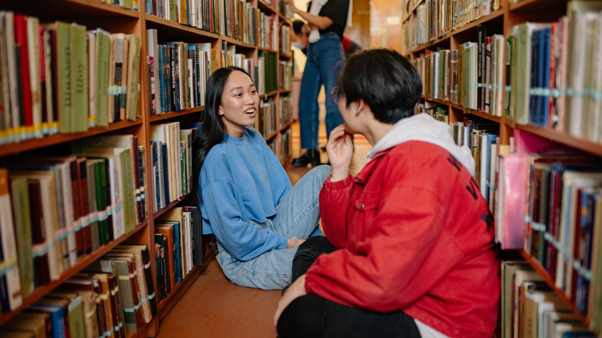 Mengapa Sastra Penting bagi Masa Depan?